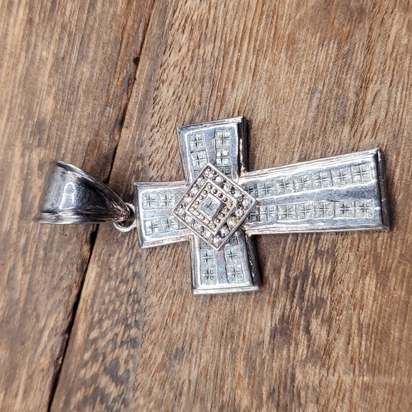 Jewelry - Heavy sterling silver shining cz crystal cross pendant vintage religious gift